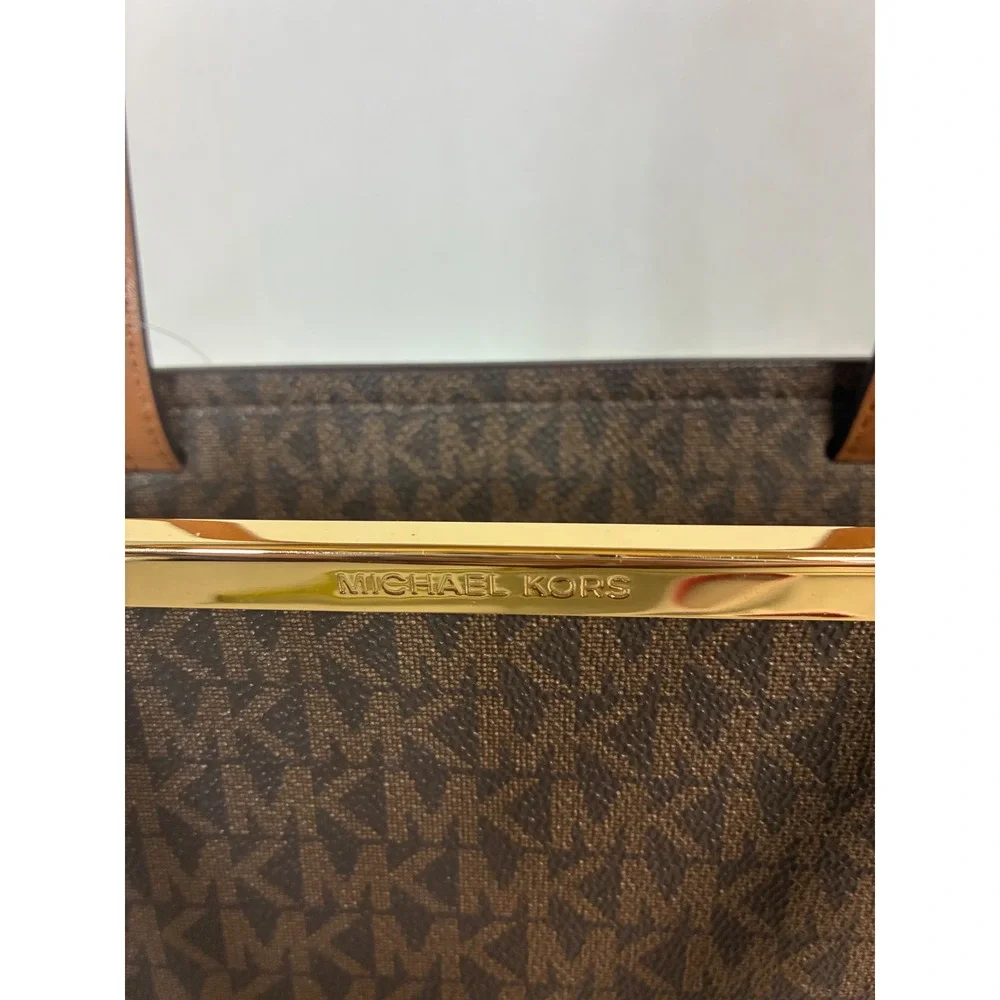 Michael Kors Evelyn Small EW TZ Tote Brown Acorn Logo Bag 30F5GQ9T5B NEW - Picture 6 of 8
